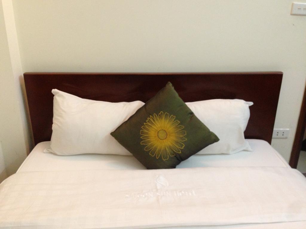 Saigon Sun 2 Hotel Hanói Quarto foto